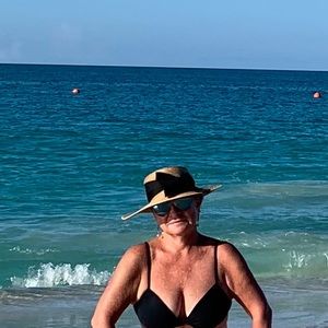 Meet your Posher, Suzie